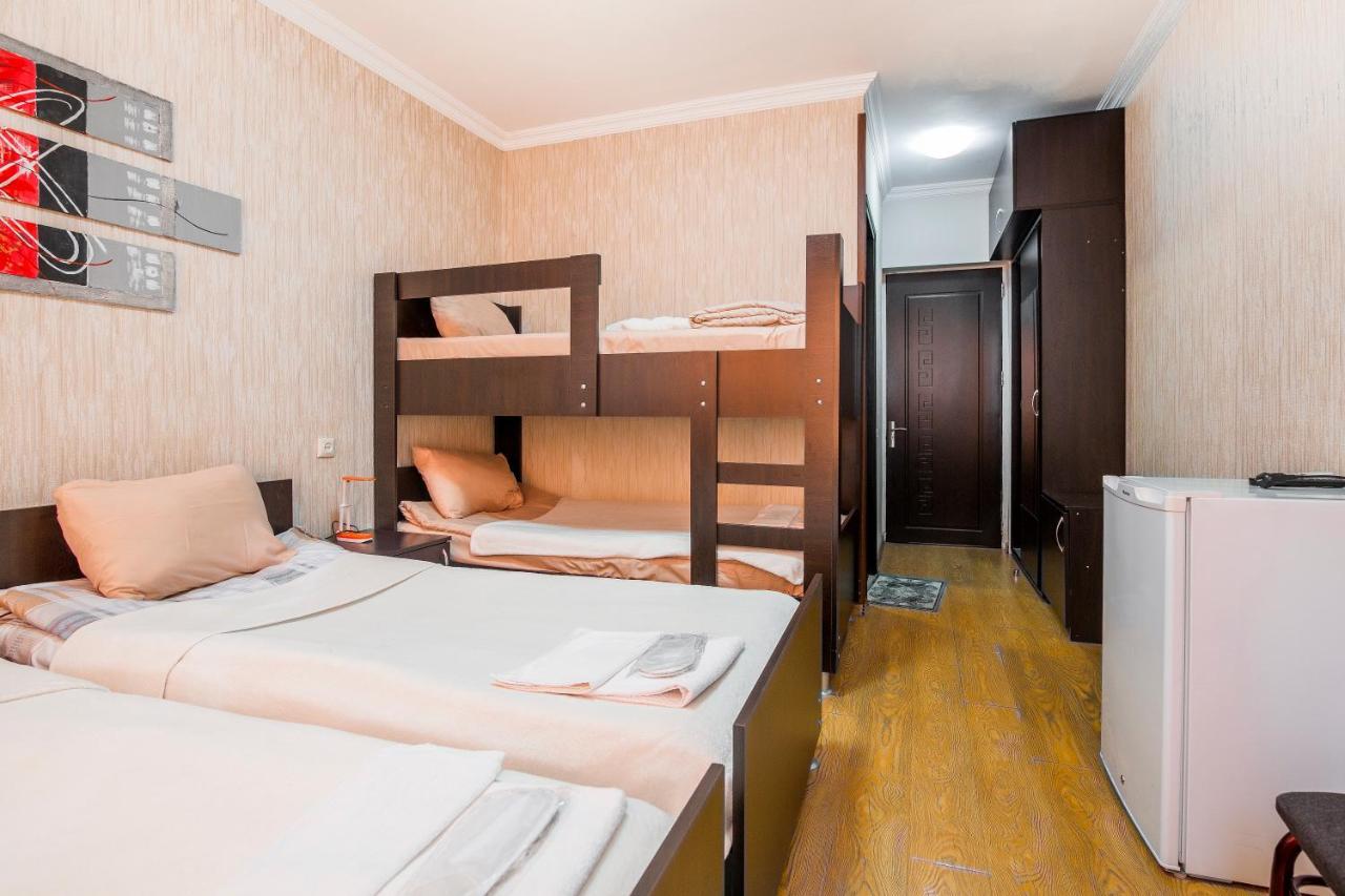 Alma-Ata Hotel Borjomi Ngoại thất bức ảnh