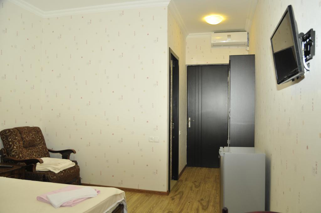 Alma-Ata Hotel Borjomi Ngoại thất bức ảnh